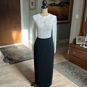 Josephine Chaus Collection Black Maxi Skirt Size 4